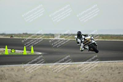 media/Apr-18-2025-TrackDaz (Fri) [[45f5874c44]]/A Group/Session 2 (Turn 10)/